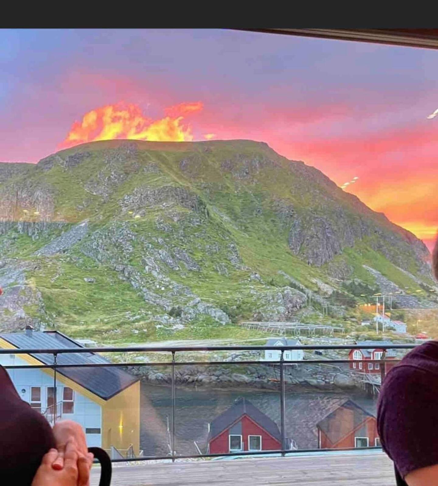Lofoten Seaview Ballstad Exterior photo